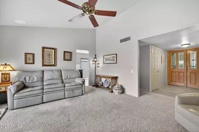 975 E Lobster Trap Lane, Tempe, AZ 85283 - Photo 6