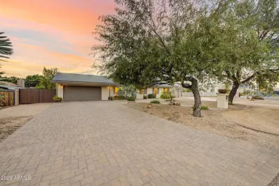 18848 N 30th Street, Phoenix, AZ 85050 - Photo 2