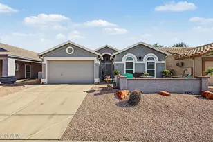 1903 E Colonial Dr, Chandler, AZ 85249 - Photo 1