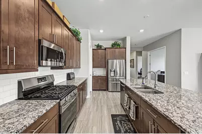 24216 N 169th Drive, Surprise, AZ 85387 - Photo 8