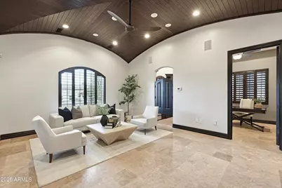 310 N Portland Avenue, Gilbert, AZ 85234 - Photo 38