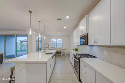 4811 W Hunter Trail, San Tan Valley, AZ 85144 - Photo 12