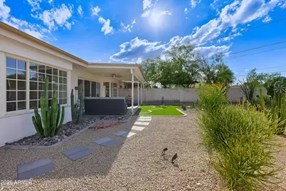 7614 E Orange Blossom Lane, Scottsdale, AZ 85250 - Photo 32