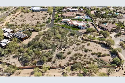 6300 N 33rd Street #1, Paradise Valley, AZ 85253 - Photo 1