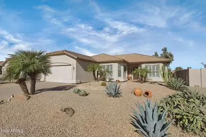 3918 E Hazeltine Way, Chandler, AZ 85249 - Photo 2