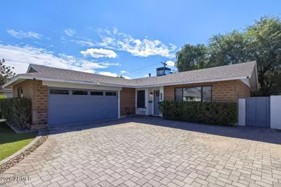 8455 E Vista Drive, Scottsdale, AZ 85250 - Photo 2