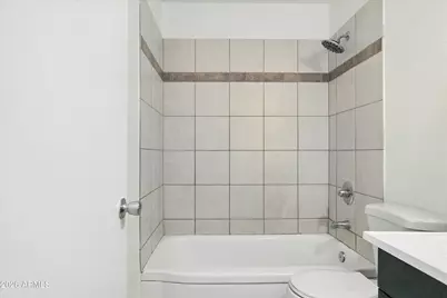 2132 W Laurel Lane, Phoenix, AZ 85029 - Photo 22