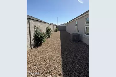 26034 W Lynne Lane, Buckeye, AZ 85326 - Photo 4