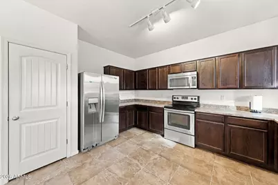 7214 S 48th Drive, Laveen, AZ 85339 - Photo 6