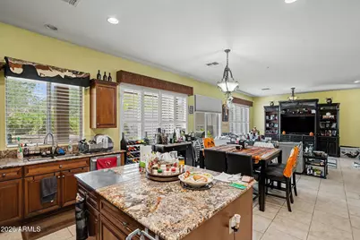 26907 N 88th Drive, Peoria, AZ 85383 - Photo 10