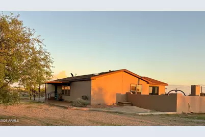 24906 W Lone Mountain Road, Morristown, AZ 85342 - Photo 4