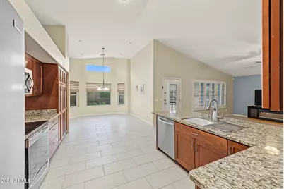 6439 W Kristal Way, Glendale, AZ 85308 - Photo 16