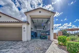 11005 W Hill Dr, Avondale, AZ 85323 - Photo 2