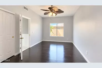 12403 W Monte Vista Road, Avondale, AZ 85392 - Photo 6