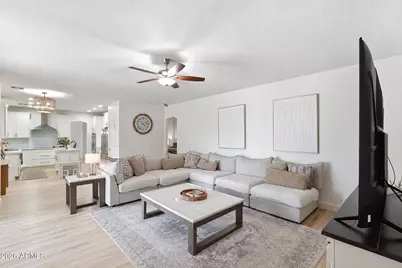 4618 E Desert Lane, Gilbert, AZ 85234 - Photo 10
