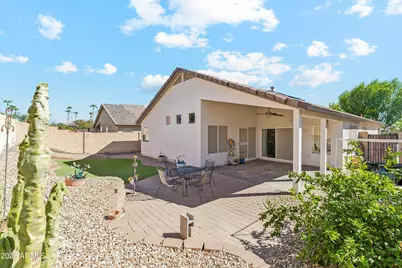12914 W Cheery Lynn Road, Avondale, AZ 85392 - Photo 4