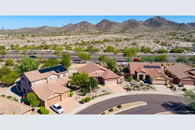 11613 S 174th Avenue, Goodyear, AZ 85338 - Photo 2