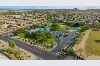 172 E Dry Creek Road, San Tan Valley, AZ 85143 - Photo 12