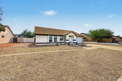 7217 W Shaw Butte Drive, Peoria, AZ 85345 - Photo 6
