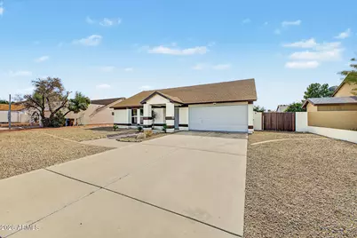 7217 W Shaw Butte Drive, Peoria, AZ 85345 - Photo 4
