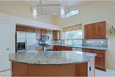 18132 W Addie Lane, Surprise, AZ 85374 - Photo 10
