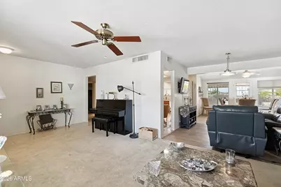 11085 W Frontier Drive, Sun City, AZ 85351 - Photo 6