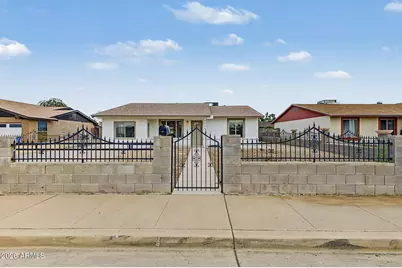 5609 S 44th Place, Phoenix, AZ 85040 - Photo 2