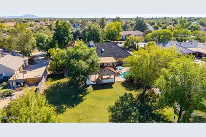 910 E Juanita Avenue, Gilbert, AZ 85234 - Photo 90