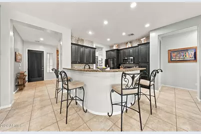 6945 S Sapphire Way, Chandler, AZ 85249 - Photo 6