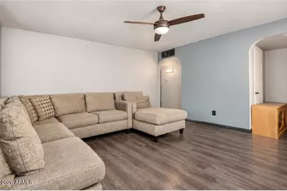 8836 N 28th Avenue, Phoenix, AZ 85051 - Photo 12