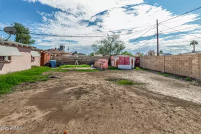 8836 N 28th Avenue, Phoenix, AZ 85051 - Photo 22