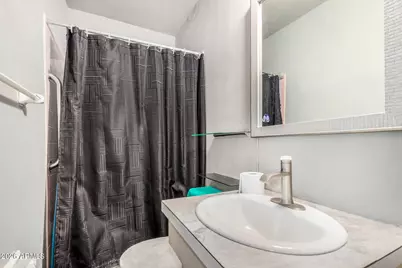 8836 N 28th Avenue, Phoenix, AZ 85051 - Photo 16