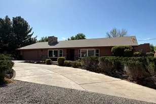 3742 E Lake Shore Dr, Rimrock, AZ 86335 - Photo 1