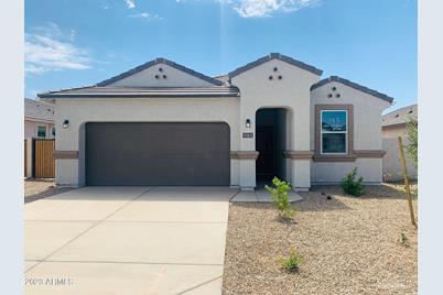 1563 E Fletcher Drive, Casa Grande, AZ 85122 - Photo 1