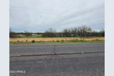 4615 N Estrella Road #2, Eloy, AZ 85131 - Photo 1