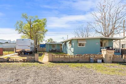 218 N 1st Street, Sierra Vista, AZ 85635 - Photo 1