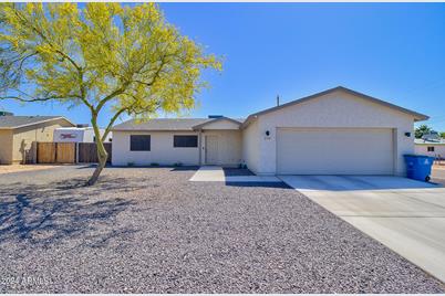 979 S Lawther Drive, Apache Junction, AZ 85120 - Photo 1