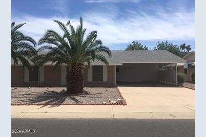 10809 W Camelot Circle, Sun City, AZ 85351 - Photo 1