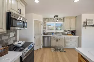 1505 E Cloud Rd, Phoenix, AZ 85086 - Photo 4