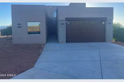 2132 Quail, Page, AZ 86040 - Photo 1