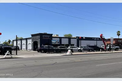 3025 W Van Buren Street, Phoenix, AZ 85009 - Photo 1