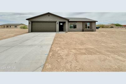 13555 S Calumet Road, Arizona City, AZ 85123 - Photo 1