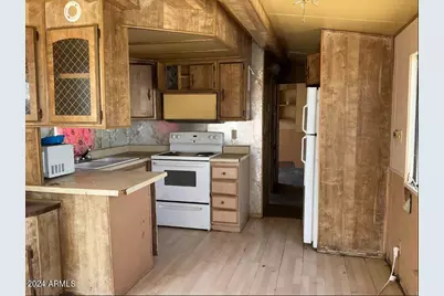 517 N Avenue A, Casa Grande, AZ 85122 - Photo 1