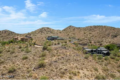 4600 E White Drive E #24, Paradise Valley, AZ 85253 - Photo 12