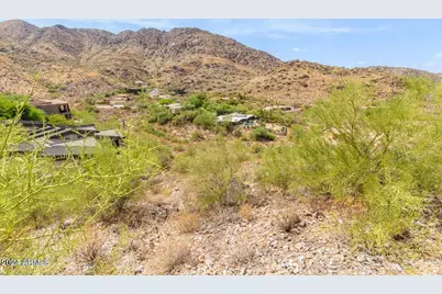 4600 E White Drive E #24, Paradise Valley, AZ 85253 - Photo 1