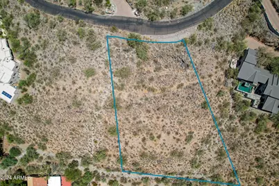 4600 E White Drive E #24, Paradise Valley, AZ 85253 - Photo 2