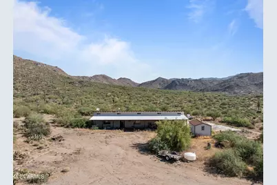 24200 S Jakes, Congress, AZ 85332 - Photo 1