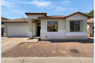 8925 E Calypso Avenue, Mesa, AZ 85208 - Photo 1