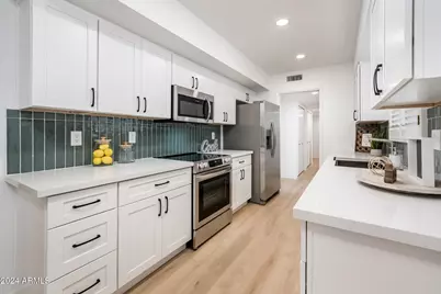 100 W Maryland, Phoenix, AZ 85013 - Photo 1