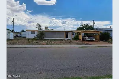 688 E Lesli, Benson, AZ 85602 - Photo 1